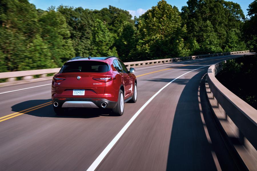  Alfa Romeo Stelvio Ti Sport (949) 2017 года  (NA) (фото 24 из 39)